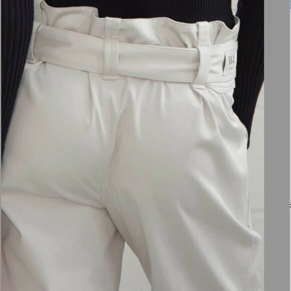 🔥 NEVER WORN WE-AR4 Crosby Cargo in Parchment - Picture 4 of 5